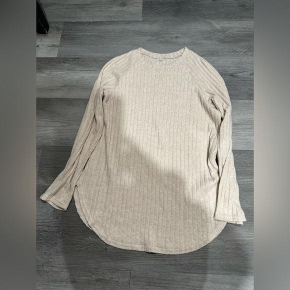 Assorted Cardigans and Sweaters - Picture 3 of 5